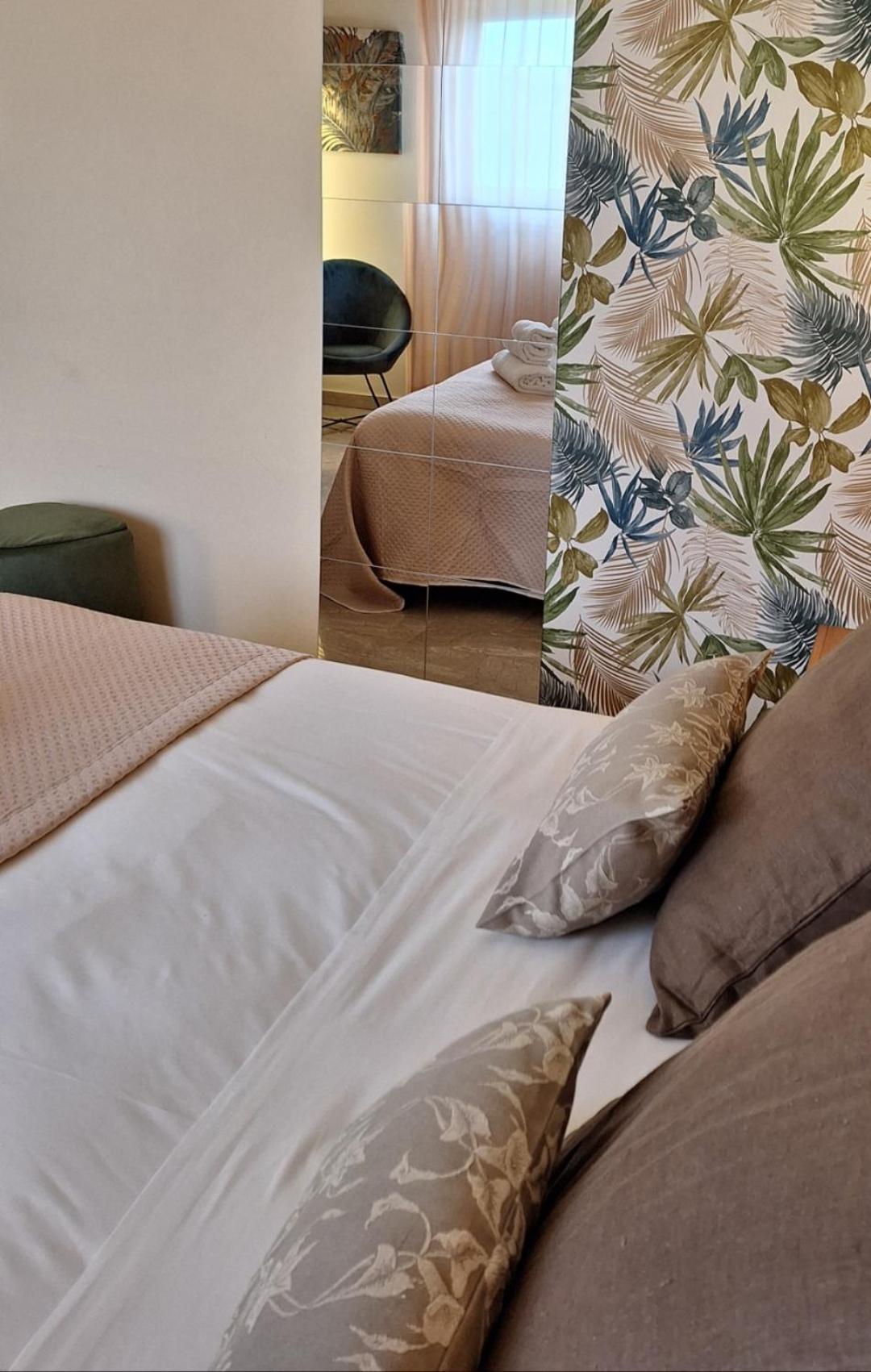 Laranda Rooms Milazzo Zimmer foto